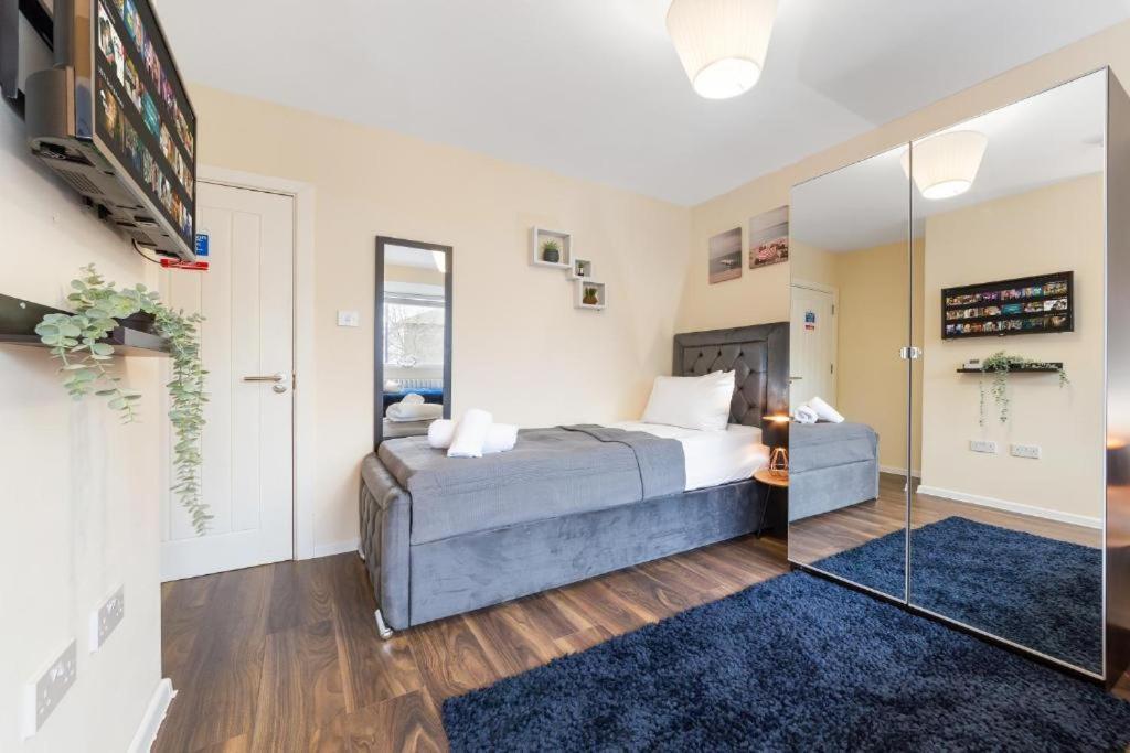 Twickenham Homes Айслворт Екстер'єр фото