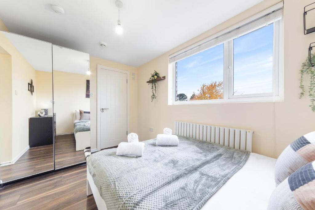 Twickenham Homes Айслворт Екстер'єр фото